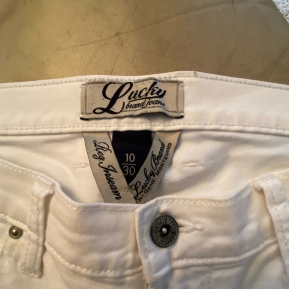 Lucky Brand Ladies White Jeans - Size 10/30 - Picture 2 of 3